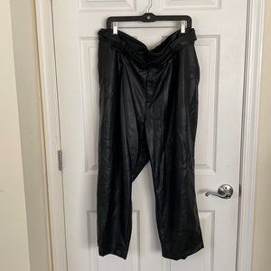 NWT INC International Concepts Faux Leather Belted Pants Women’s Size 3X Pockets